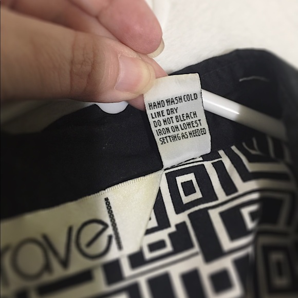 Black&White Geometric Button Down 3/4thSleeves👚 - Picture 6 of 8